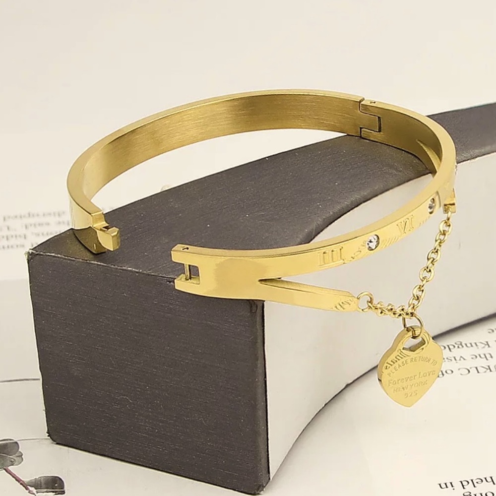 Love bangle - Picture 2 of 4